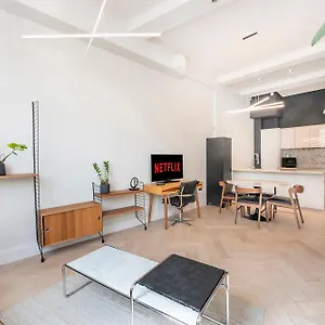 https://apt-spacious-2-bedroom-2-bathroom-tower-bridge-bermondsey.cambridgehotelsuk.com